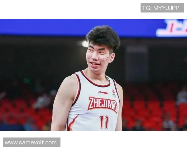 余嘉豪的奋斗历程与成长故事揭示了年轻人追梦的勇气与坚持