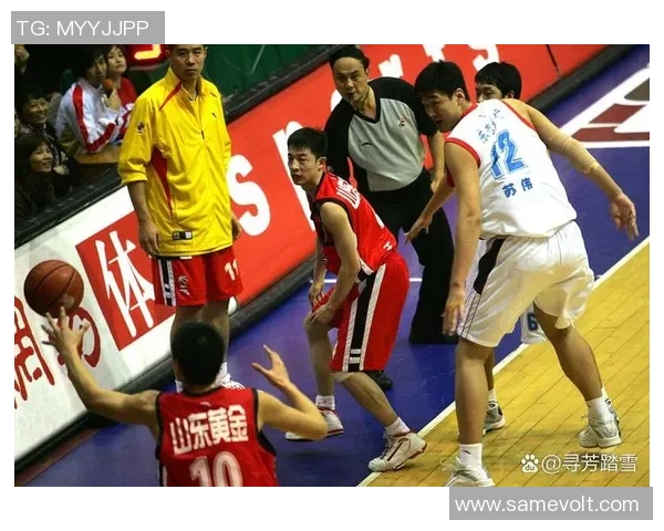 八一男篮对阵同队精彩对决期待球员们展现最佳状态与团队合作精神