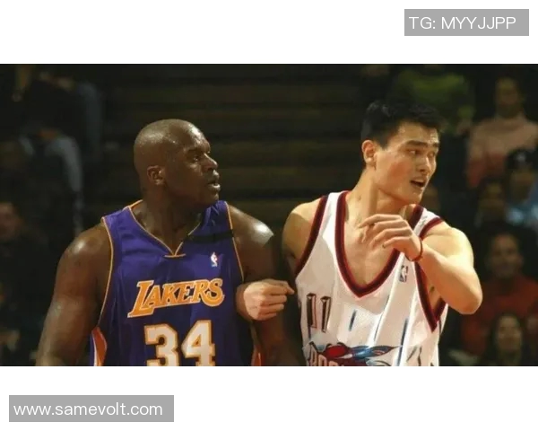 姚明领衔火箭队对决太阳队的经典对抗赛回顾与分析