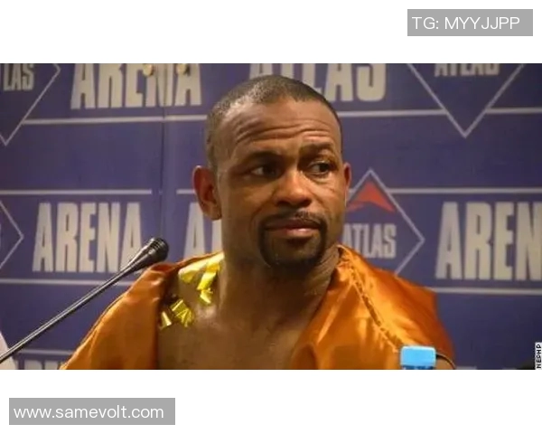 小罗伊琼斯与泰森对决结果揭晓引发拳击界热议与关注 小罗伊琼斯与泰森对决结果揭晓引发拳击界热议与关注