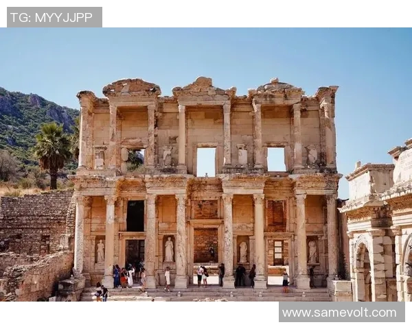 探索埃斯特旺的魅力与文化深度，揭示这座城市的独特风情与历史遗迹