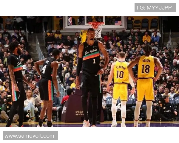 文班亚马新赛季表现惊艳场均数据超越同届新秀引发热议 文班亚马新赛季表现惊艳场均数据超越同届新秀引发热议