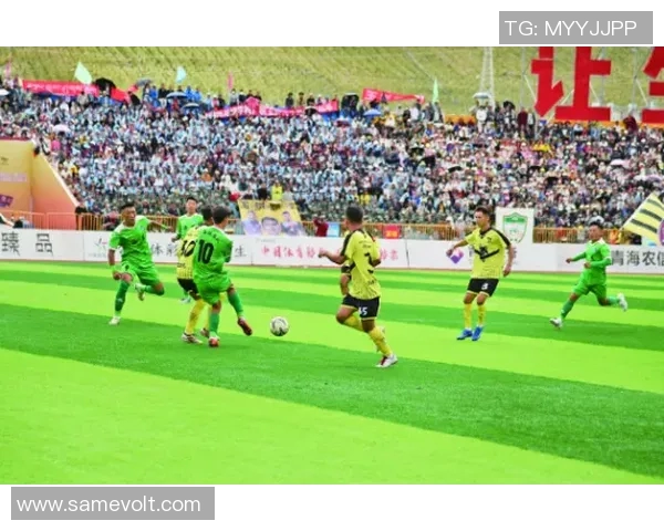 河床与圣塔菲联的巅峰对决谁能在足球场上笑到最后