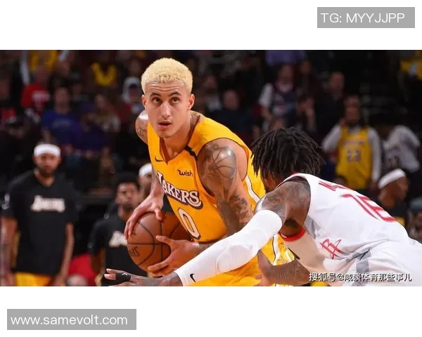 爱德华兹与鲍尔的巅峰对决谁将成为拳坛新王者