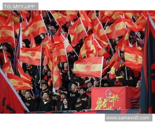 重庆篮球队状态变革引发热议球迷期待新赛季的辉煌表现与挑战 重庆篮球队状态变革引发热议球迷期待新赛季的辉煌表现与挑战