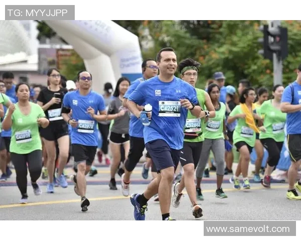 重庆飞盘队在马拉松大满贯中的精彩配合与团队精神分析