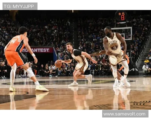 勇士与快船激战正酣10月31日精彩对决值得期待