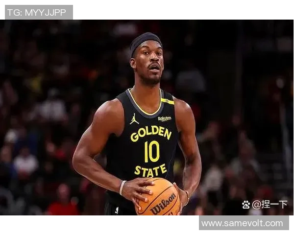 勇士与马刺首场对决精彩回顾球星表现与战术分析一览